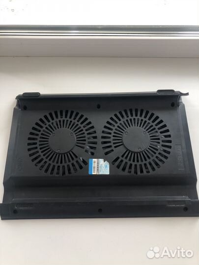 Подставка с охлаждением для ноутбука