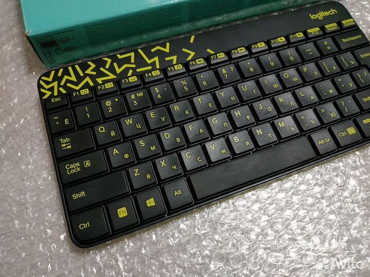 Комплект клавиатура + мышь Logitech MK240 nano