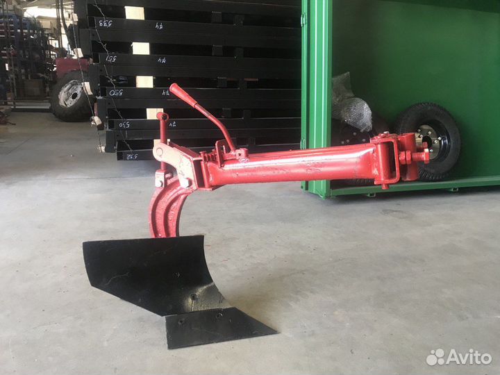 Плуг однокорпусный для минитрактора