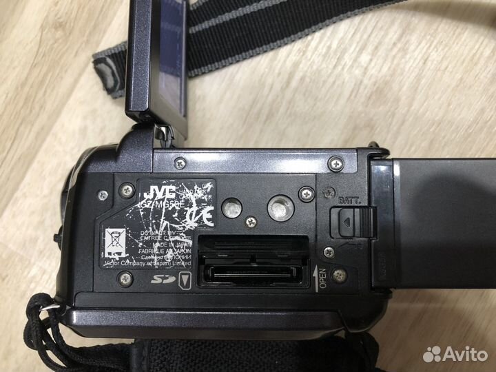 Видеокамера JVC GZ-MG50E