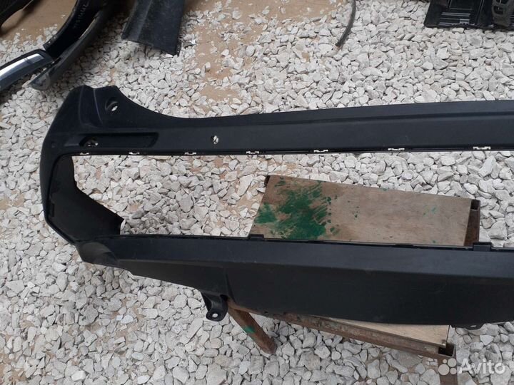 Бампер задний Toyota rav4 с 2018 52159-0R280