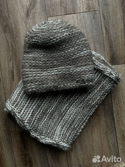 Шапки новые, разные виды