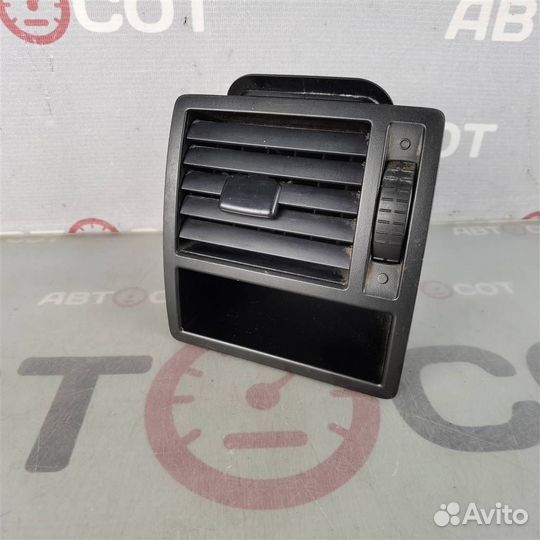 Дефлектор в торпедо левый VW Transporter T6 2010