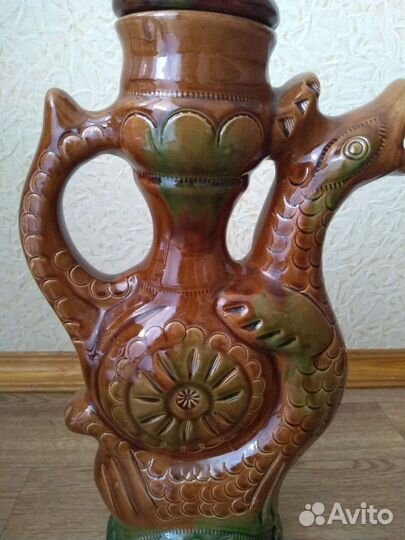 Керамический кувшин