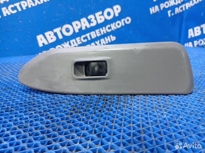 Кнопка стеклоподъемника Mitsubishi Lancer 9 седан