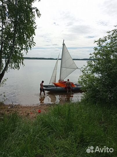Парусный катамаран Альбатрос