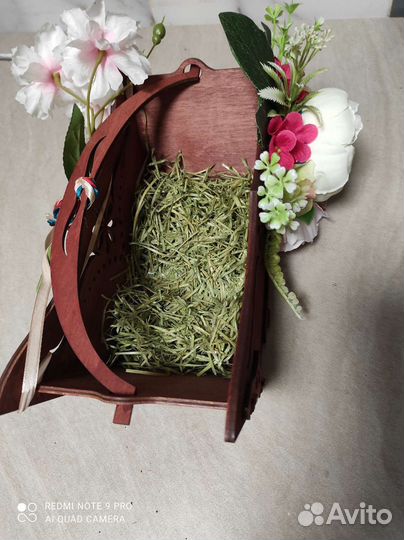 Подарочная корзинка с искус.цветами