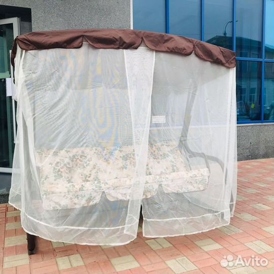 Садовые качели новые