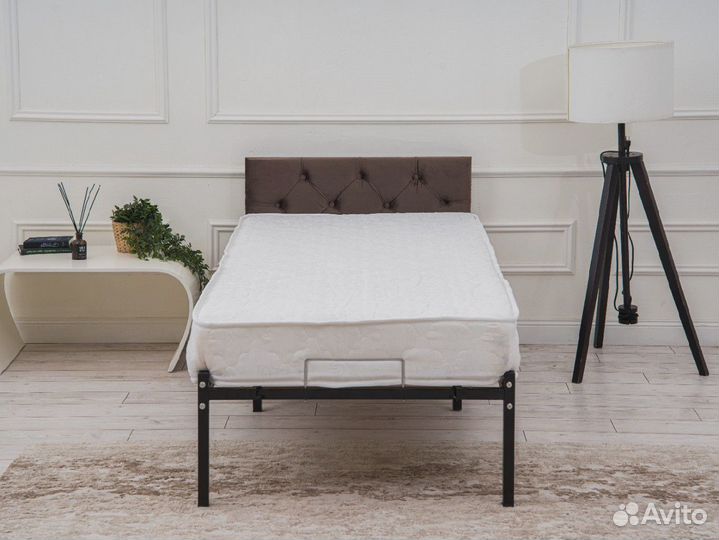 Kровать односпальная, с матрасом, цена за полный комплект