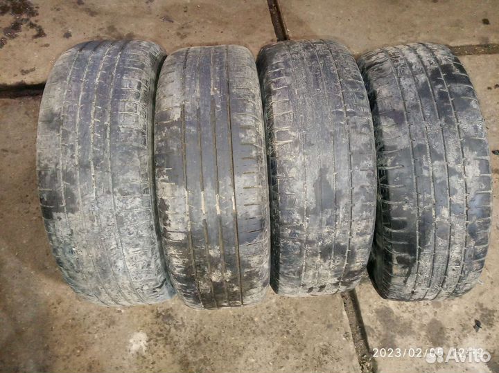 Continental ContiCrossContact LX2 215/65 R16