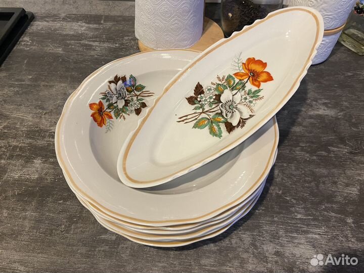 Глубокие суповые тарелки 6 шт. + селедочница