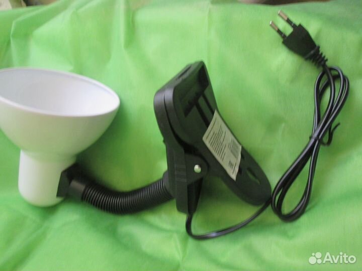 Светильник настольный новый на прищепке