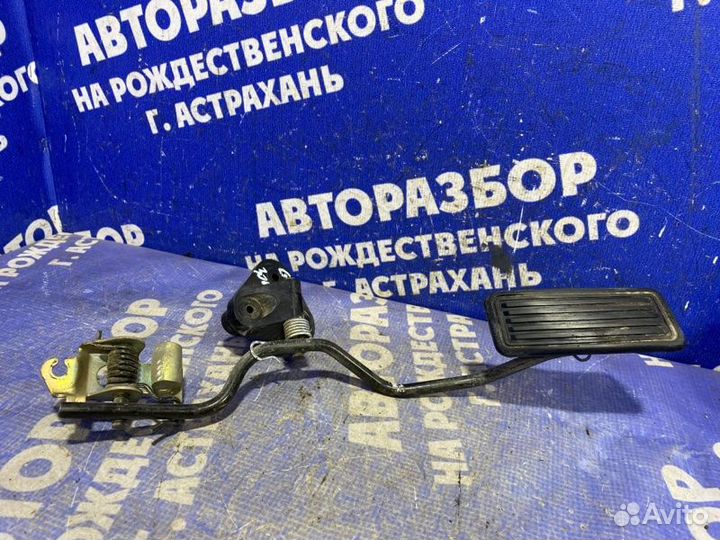 Педаль газа Lexus Gs300 седан 2JZ-GE 1996