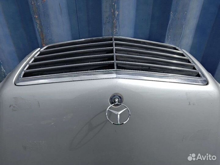 Капот Mercedes-Benz E-Class W210
