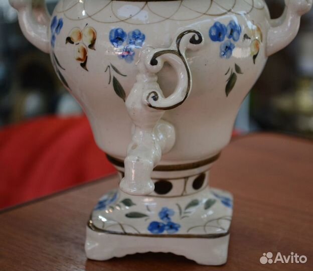 Самовар- сахарница. гжель