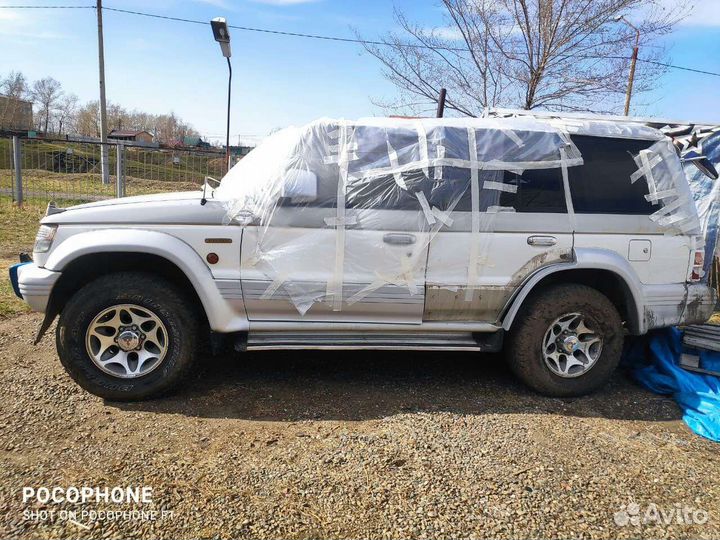 Mitsubishi Pajero по запчастям