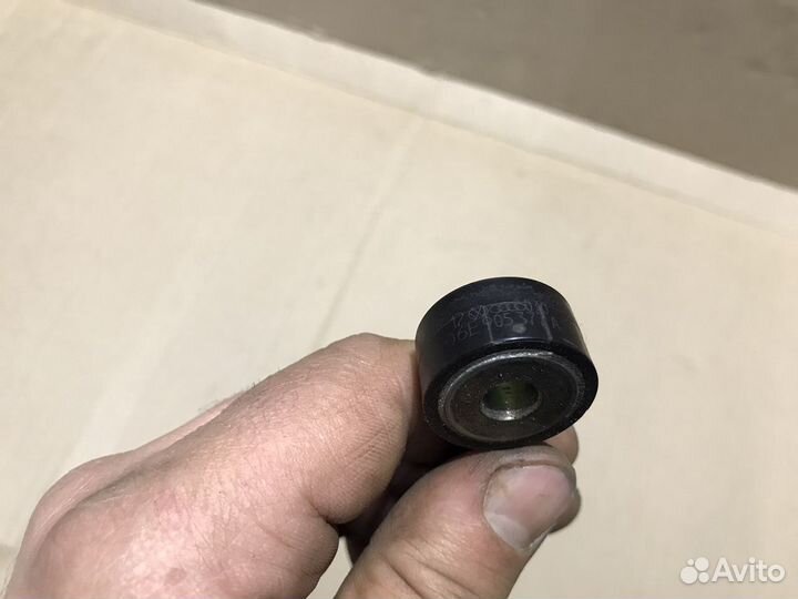 Датчик детонации 06E905377A Passat B7,1.8 TSI