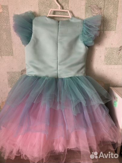 Нарядное платье для девочки 128 134