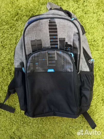 Рюкзак школьный