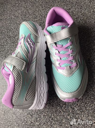 Кроссовки новые Saucony США