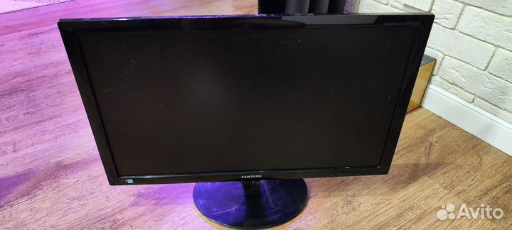 Монитор samsung LS24B150