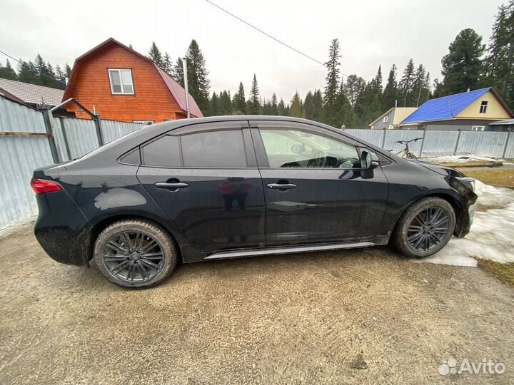 Toyota Corolla 1.8 CVT, 2021, 30 000 км