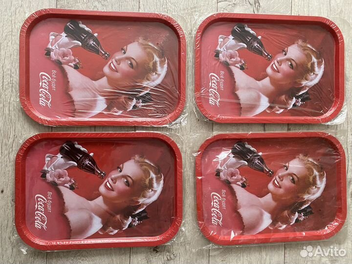 Подносы кока кола