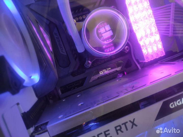 Мощный компьютер в белом стиле ROG