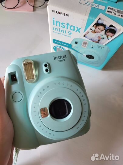 Polaroid instax mini 9