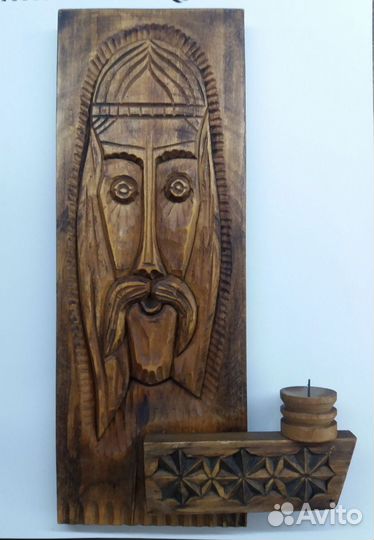 Деревянное резное панно