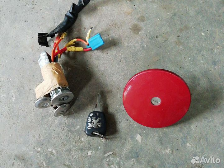 Замок зажигания peugeot 206