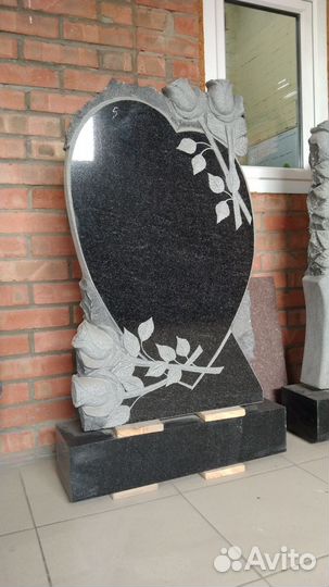 Цветы,вазы,памятники