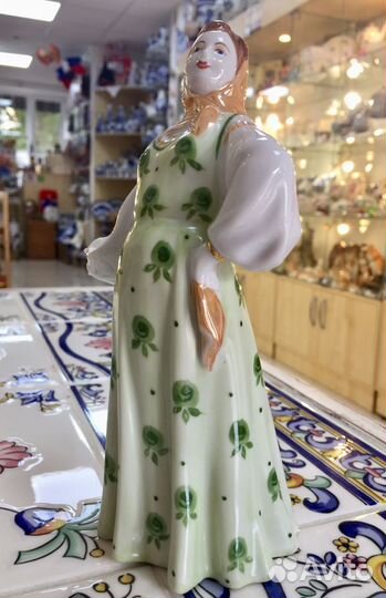 Статуэтка Плясунья Маша дулёво