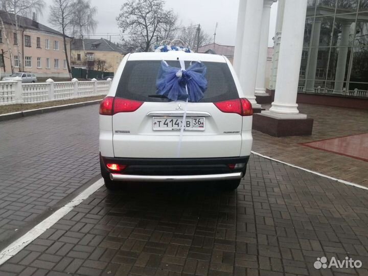 Прокат свадебного автомобиля