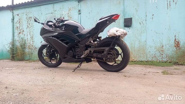 Спортбайк Kawasaki 300 abs