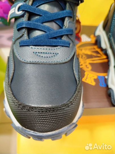 Ботинки Сказка весна размер 27,31,32