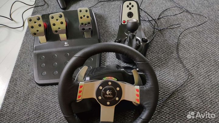 Руль Logitech G27 Driving Force