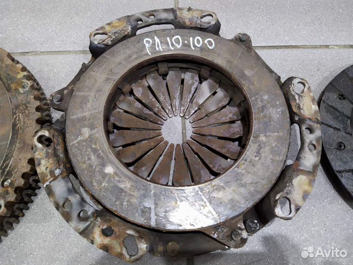 Корзина сцепления, диск. Рено логан. Рено сандеро