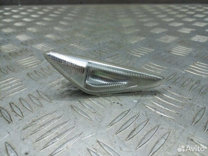 Повторитель на крыло левый Bmw X6 E71 N54 3.0