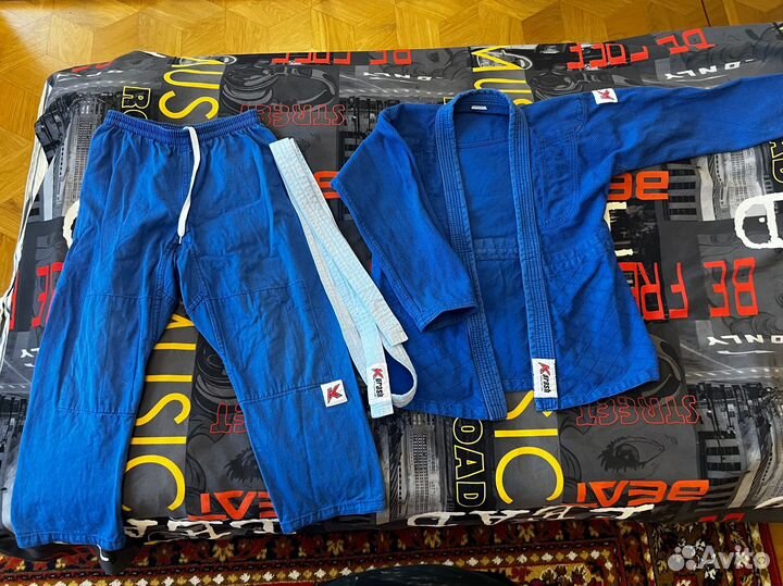 Кимоно для дзюдо и пояс, рост 130-135