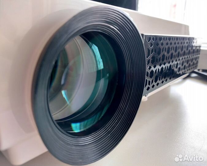 Проектор LED Projector