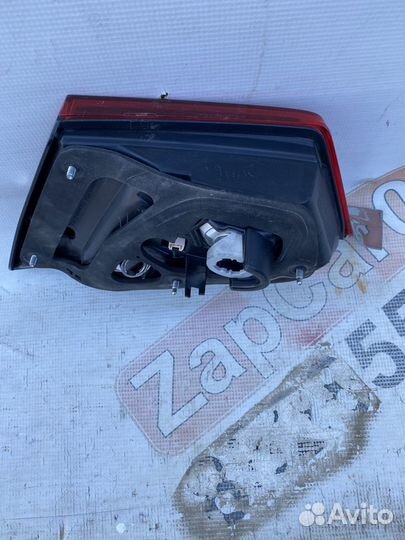 Toyota Camry V55 Фонарь задний внутренний