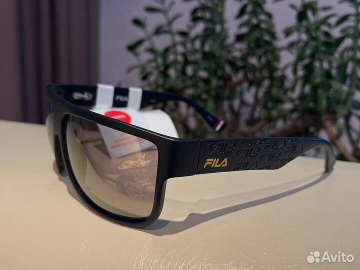 Очки солнцезащитные Converse