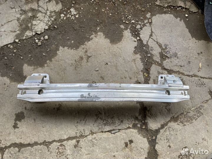 Усилитель бампера задний Audi Q7 2 4M 2015-Нв