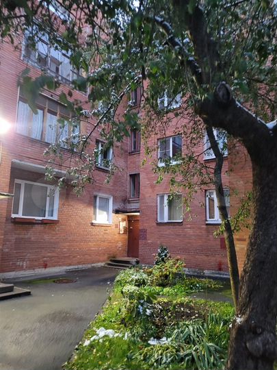 1-к. квартира, 37 м², 1/4 эт.