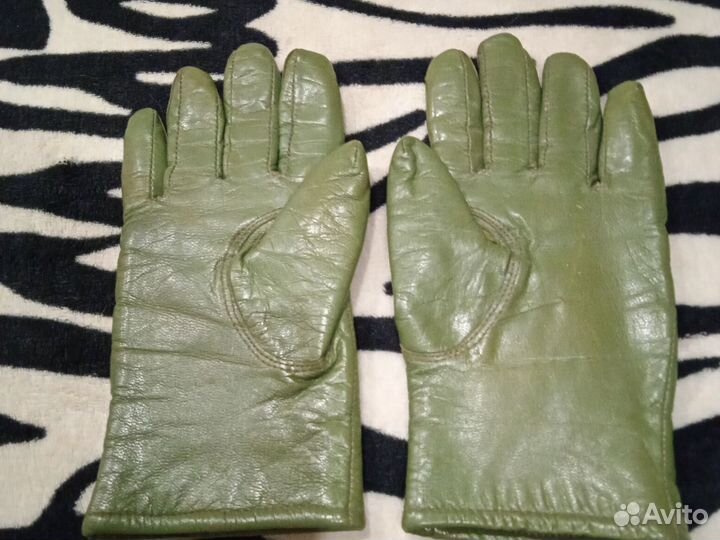 Аксессуары женские (перчатки и косынка)