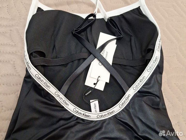 Купальник Calvin Klein xs новый