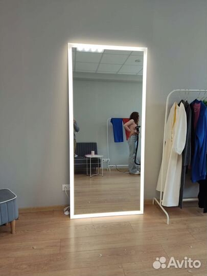 Зеркало с подсветкой арт. Екб6311