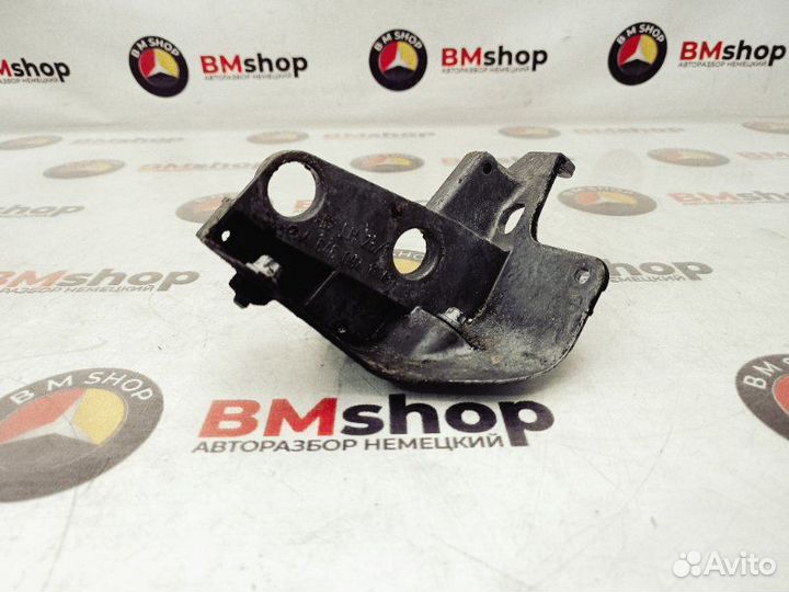 Кронштейн двигателя Mercedes-Benz C220Cdi W204