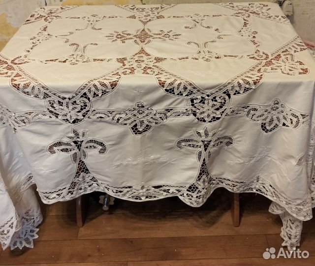 Антикварная скатерть